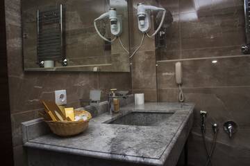 Фотографии Отель Bernardazzi Grand Hotel & SPA г. Кишинёв (Молдова) №4 Фото Отель Bernardazzi Grand Hotel & SPA г. Кишинёв 4