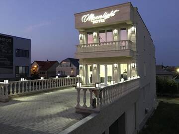 Фотографии Отель Moonlight Hotel г. Кишинёв (Молдова) №2 Фото Отель Moonlight Hotel г. Кишинёв 2