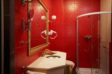 Фото номера Двухместный номер бизнес-класса с 1 кроватью Отель Weekend Boutique Hotel г. Кишинёв 20
