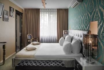 Фото номера Одноместный номер бизнес-класса Отель Weekend Boutique Hotel г. Кишинёв 2