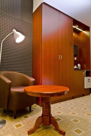 Фото номера Двухместный номер с 2 отдельными кроватями Отель Bed &amp; Breakfast Olsi г. Кишинёв 12