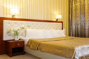 Фото номера Двухместный номер Делюкс с 1 кроватью Отель Jolly Alon Hotel г. Кишинёв 19