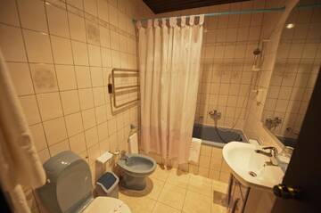 Фото номера Люкс Отель Jolly Alon Hotel г. Кишинёв 5