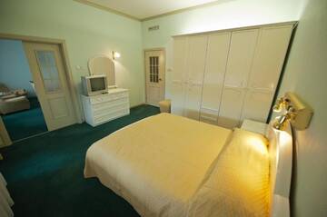 Фото номера Люкс Отель Jolly Alon Hotel г. Кишинёв 9
