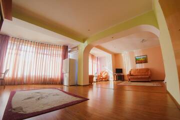 Фото номера Улучшенный двухместный номер с 1 кроватью Отель Villa Arus г. Кишинёв 2