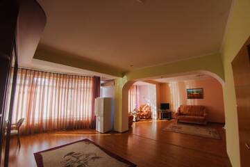 Фото номера Улучшенный двухместный номер с 1 кроватью Отель Villa Arus г. Кишинёв 24