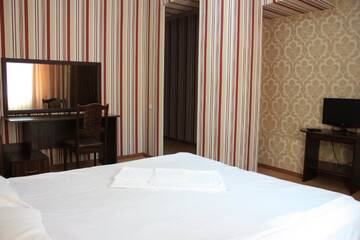 Фото номера Стандартный двухместный номер с 1 кроватью Отель Europa Hotel г. Кишинёв 3