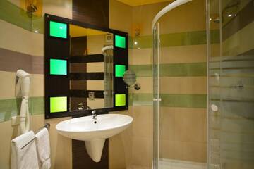 Фото номера Семейный люкс Апарт-отели Hotel Prestige г. Кишинёв 11