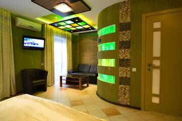 Фото номера Семейный люкс Апарт-отели Hotel Prestige г. Кишинёв 9