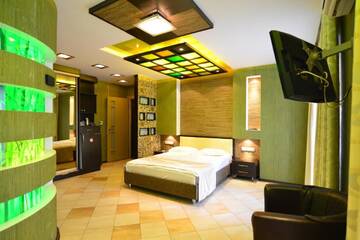 Фото номера Семейный люкс Апарт-отели Hotel Prestige г. Кишинёв 6