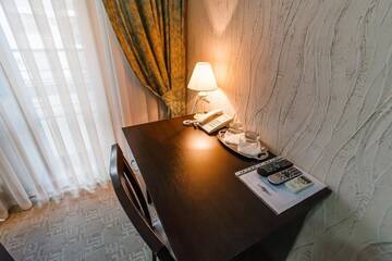 Фото номера Двухместный номер «Комфорт» с 1 кроватью Отель TipTop Hotel г. Кишинёв 4