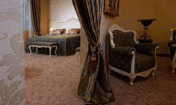 Фото номера Президентский люкс Отель Savoy г. Кишинёв 4
