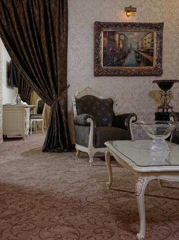 Фото номера Президентский люкс Отель Savoy г. Кишинёв 3