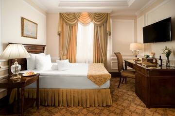 Фото номера Стандартный одноместный номер Отель Nobil Luxury Boutique Hotel г. Кишинёв 5
