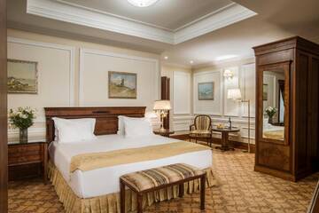 Фото номера Полулюкс Отель Nobil Luxury Boutique Hotel г. Кишинёв 2