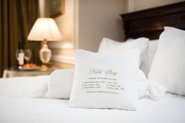 Фото номера Представительский люкс Отель Nobil Luxury Boutique Hotel г. Кишинёв 9