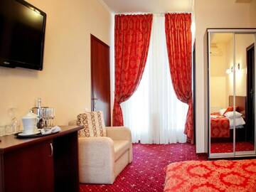 Фото номера Президентский люкс Отель Manhattan Hotel &amp; Restaurant г. Кишинёв 7
