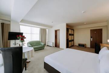 Фото номера Люкс Отель Jazz Hotel г. Кишинёв 2
