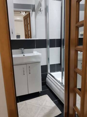 Фото номера Небольшой двухместный номер с 1 кроватью Отель Villa Kalyan Hotel г. Кишинёв 3