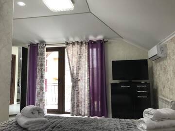 Фото номера Двухместный номер Делюкс с 1 кроватью и ванной Отель Villa Kalyan Hotel г. Кишинёв 5