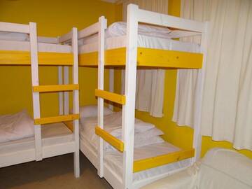 Фото номера Кровать в общем 4-местном номере для мужчин и женщин Хостелы Chill Hostel Кишинев г. Кишинёв 5