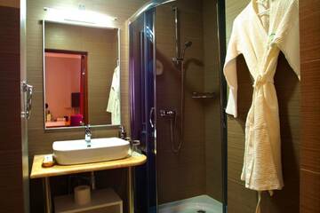 Фото номера Стандартный двухместный номер с 1 кроватью Отель City Park Hotel г. Кишинёв 2