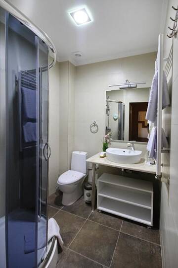 Фото номера Двухместный номер бизнес-класса с 1 кроватью Отель City Park Hotel г. Кишинёв 19