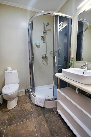Фото номера Полулюкс Делюкс Отель City Park Hotel г. Кишинёв 3