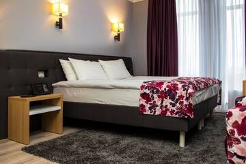 Фото номера Полулюкс Делюкс Отель City Park Hotel г. Кишинёв 4