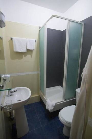 Фото номера Одноместный номер Отель Hotel &amp; Spa Natali г. Кишинёв 4