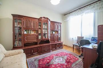 Фото номера Номер с 3 спальнями Виллы Magnificent Villa г. Кишинёв 32