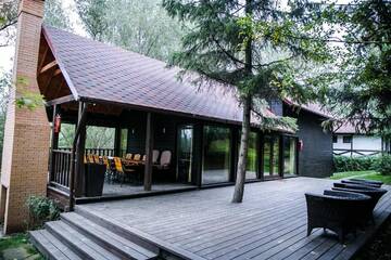 Фото номера Вилла с 3 спальнями Курортные отели Tree House г. Кишинёв 28