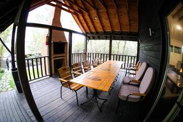 Фото номера Вилла с 3 спальнями Курортные отели Tree House г. Кишинёв 29