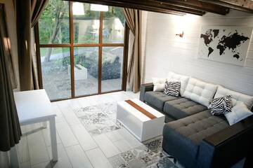 Фото номера Апартаменты - Двухуровневые Курортные отели Tree House г. Кишинёв 10