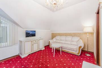 Фото номера Семейный номер Отель Park Lane Hotel г. Кишинёв 2