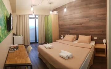 Фото номера Стандартный двухместный номер с 1 кроватью Отель Wine Hotel Chisinau г. Кишинёв 8