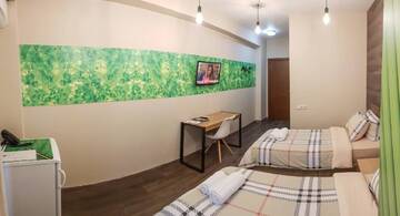 Фото номера Стандартный двухместный номер с 2 отдельными кроватями Отель Wine Hotel Chisinau г. Кишинёв 7