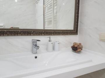 Фото номера Апартаменты с 3 спальнями Апартаменты Royal Center-3 rooms 3 tv г. Кишинёв 30