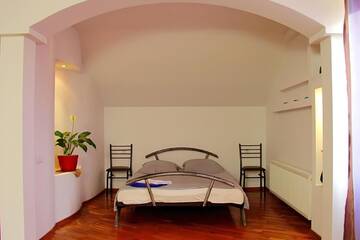 Фото номера Четырехместный номер &quot;Комфорт&quot; Гостевой дом The Green Guest House г. Кишинёв 8