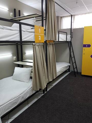 Фото номера Кровать в общем номере для мужчин Хостелы Hostel City Center г. Кишинёв 8
