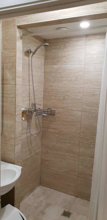 Фото номера Кровать в общем номере для мужчин Хостелы Hostel City Center г. Кишинёв 2