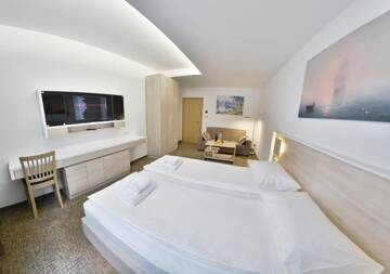 Фото номера Апартаменты с 3 спальнями Апартаменты Apartment OneClickRent_06-Smart House г. Кишинёв 24