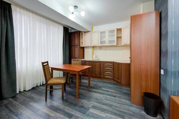 Фото номера Двухместный номер с 1 кроватью и балконом Отель Catherine Hotel г. Кишинёв 7