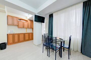 Фото номера Большой двухместный номер с 1 кроватью Отель Catherine Hotel г. Кишинёв 3