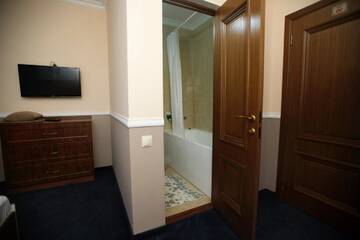 Фото номера Стандартный двухместный номер с 1 кроватью Отель Astoria г. Кишинёв 14