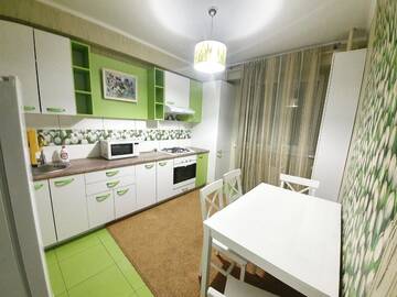 Фото номера Апартаменты с 3 спальнями Апартаменты Rent Apartmens 2-Rooms Romana street г. Кишинёв 9