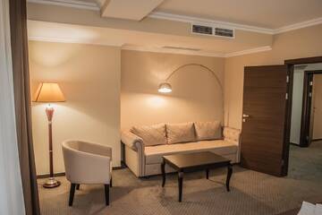 Фото номера Семейный номер Отель Bernardazzi Grand Hotel &amp; SPA г. Кишинёв 4
