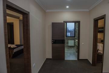 Фото номера Семейный номер Отель Bernardazzi Grand Hotel &amp; SPA г. Кишинёв 8
