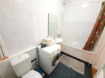 Фото номера Апартаменты с 2 спальнями Апартаменты Apartment with 2 full bedrooms in the heart of Chisinau г. Кишинёв 27