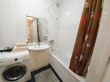 Фото номера Апартаменты с 2 спальнями Апартаменты Apartment with 2 full bedrooms in the heart of Chisinau г. Кишинёв 10